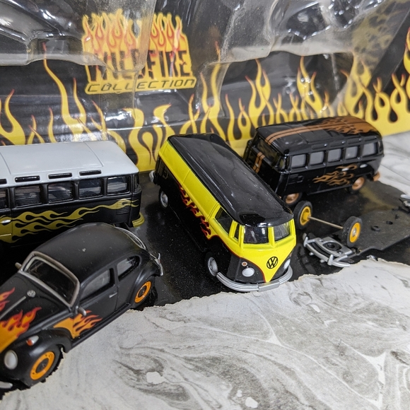 Greenlight Volkswagen 1:64 4 Car Collector Set, Opened, missing one Bug and box - Picture 6 of 6